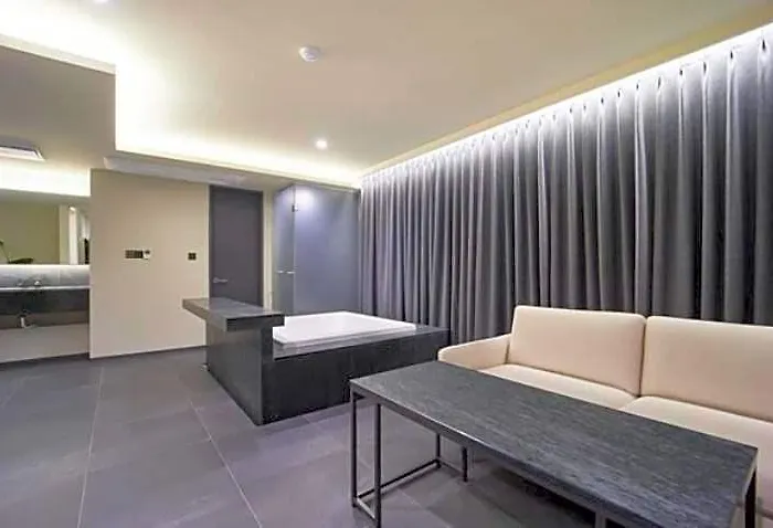 Tara Hotel 2*