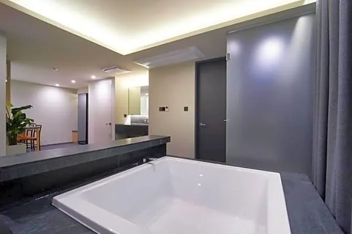 Tara Hotel